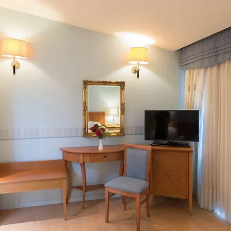 Курортный комплекс Poseidon Palace 4*