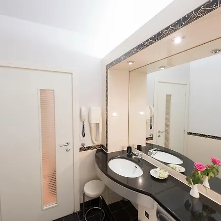 Resort Poseidon Palace 4*