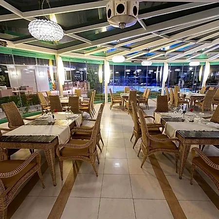 Poseidon Palace Resort 4*
