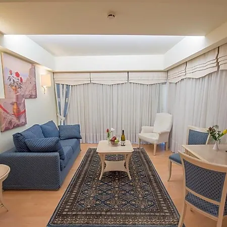 Resort Poseidon Palace 4*