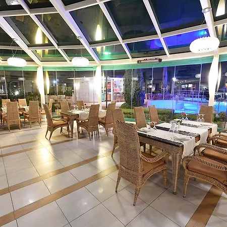 Resort Poseidon Palace 4*