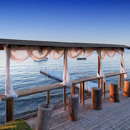 Poseidon Palace Resort 4*