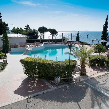 Poseidon Palace Kamínia