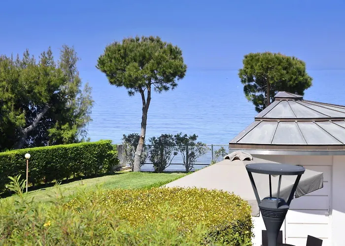 Poseidon Palace Resort Kamínia