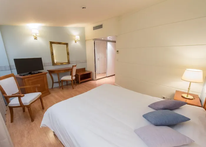 Курортный комплекс Poseidon Palace 4*