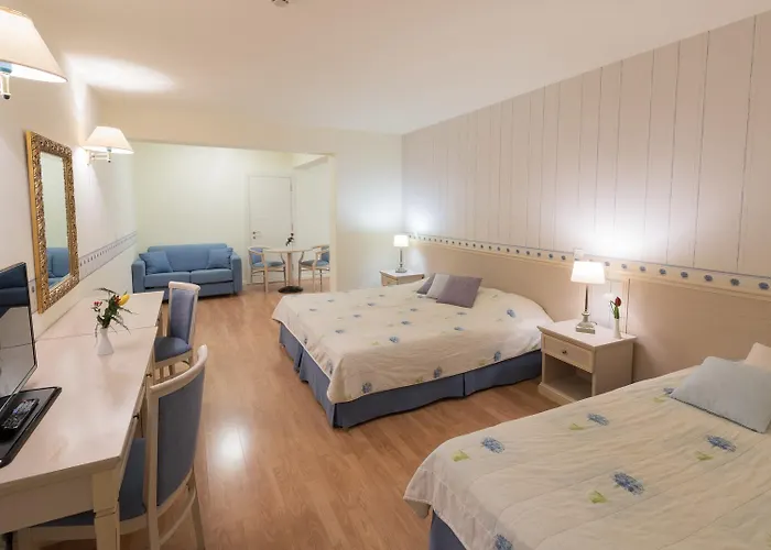 Курортный комплекс Poseidon Palace 4*