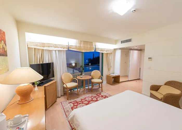 Resort Poseidon Palace Kamínia